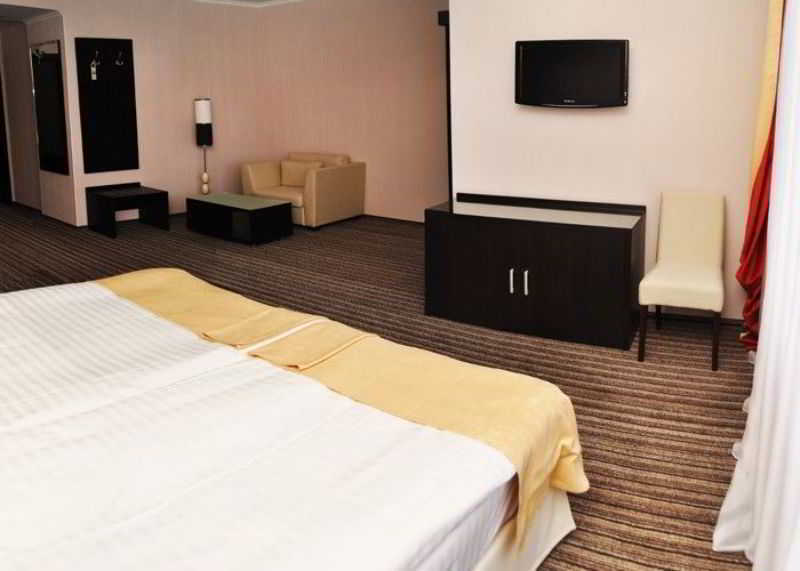 Optima Cherkasy Hotel المظهر الخارجي الصورة